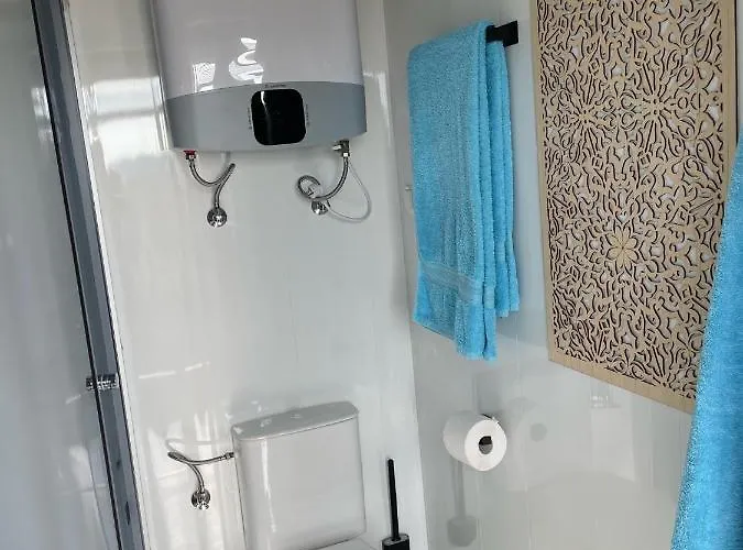Ferienhaus Tiny-house Mit Alpen- Stadt- Und Poolblick , Wlan *